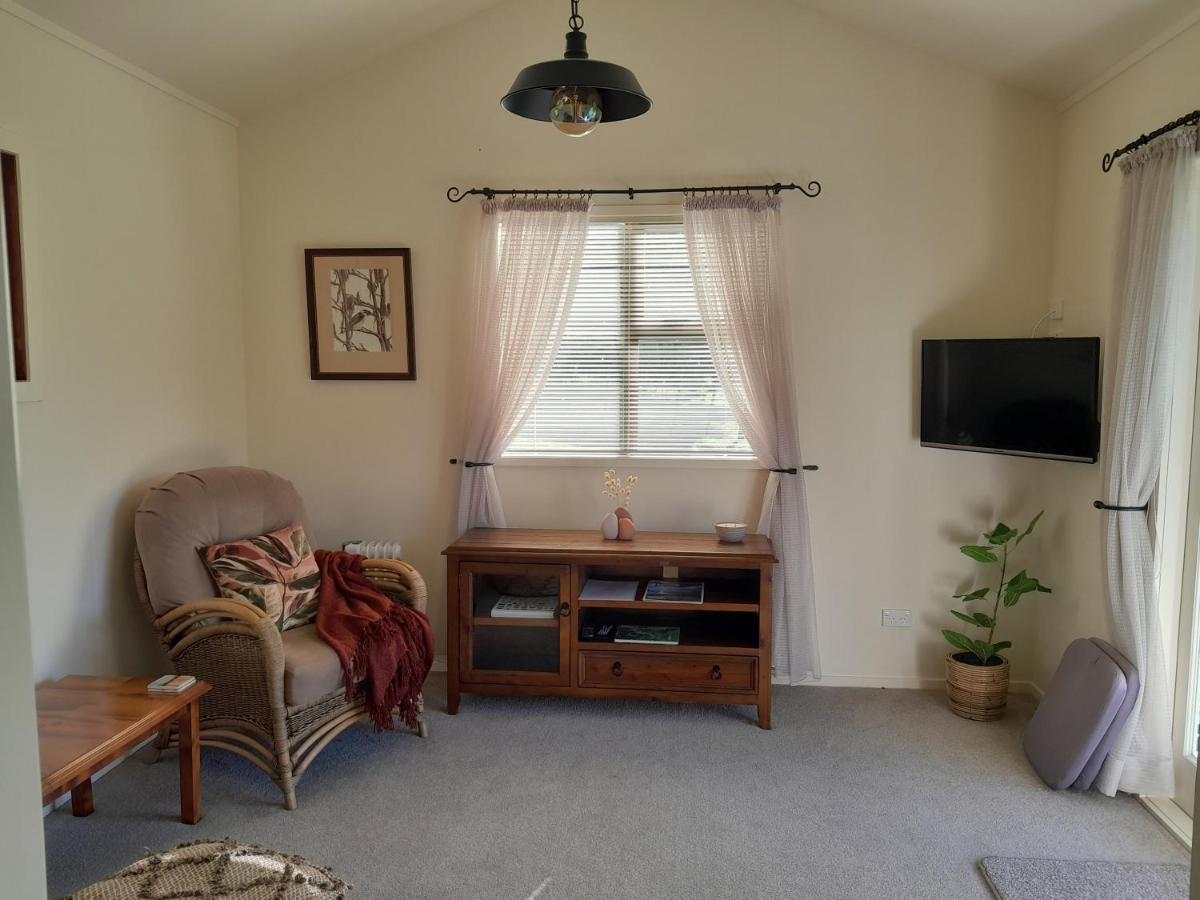 Kuaotunu'S Peebles Cottage Екстериор снимка