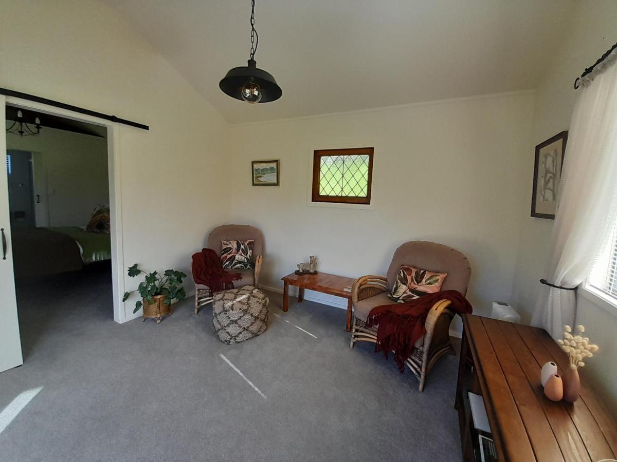 Kuaotunu'S Peebles Cottage Екстериор снимка
